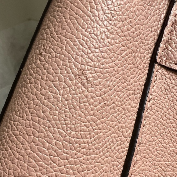 Michael Kors pink Hayes backpack - Picture 4 of 6